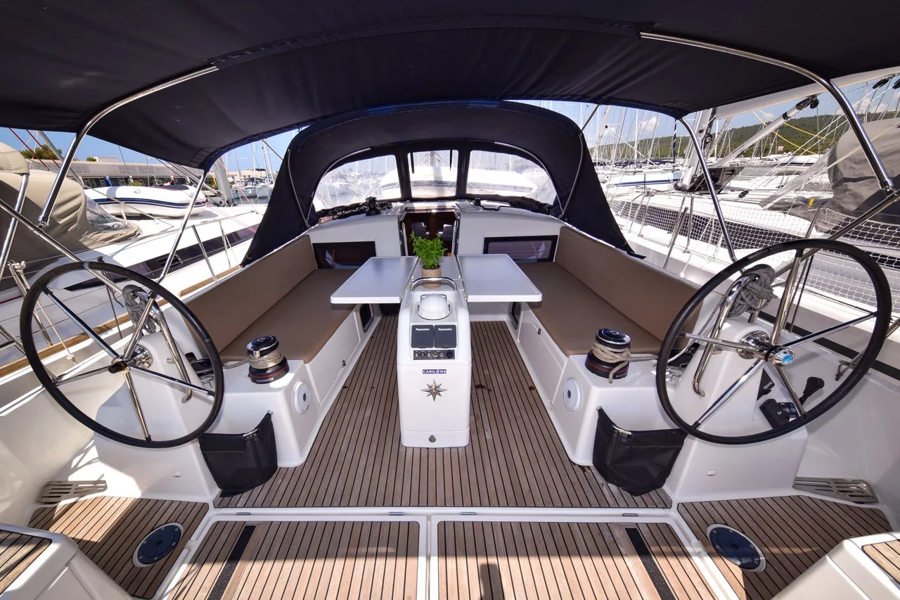 Sun Odyssey 490 - 5 + 1 cab. (Swannabe)  - 32