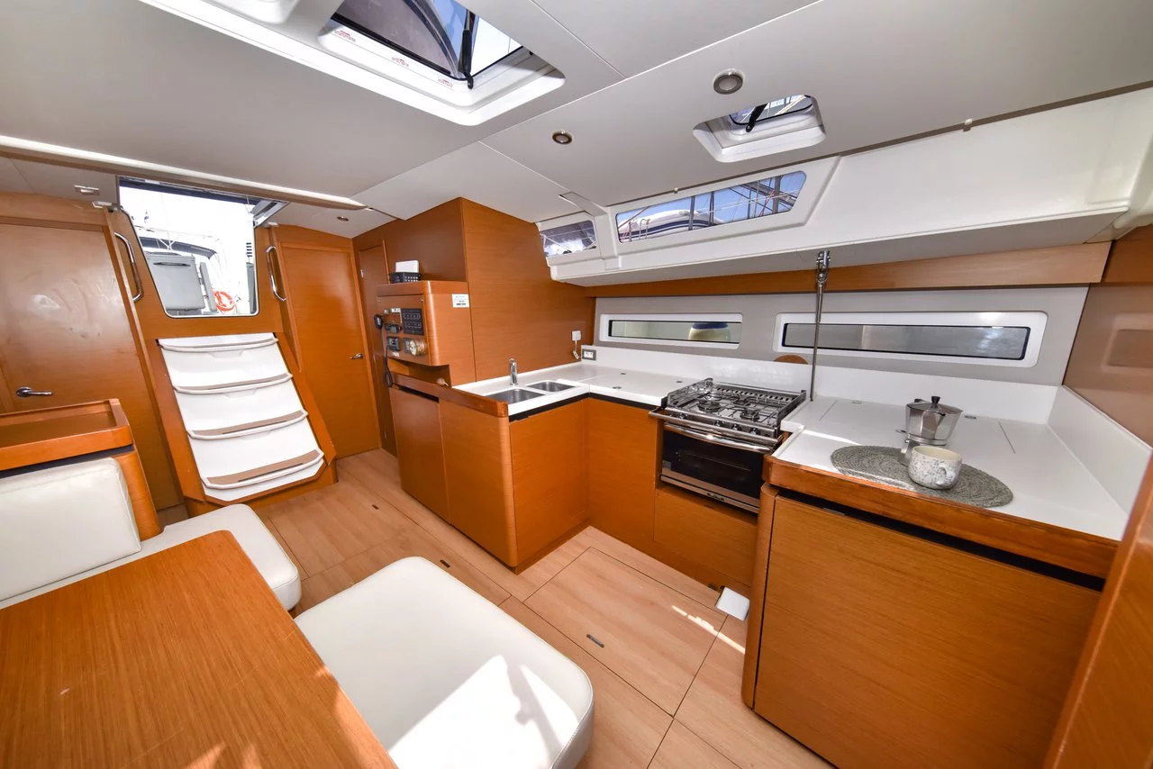 Sun Odyssey 490 - 5 + 1 cab. (Swannabe)  - 6