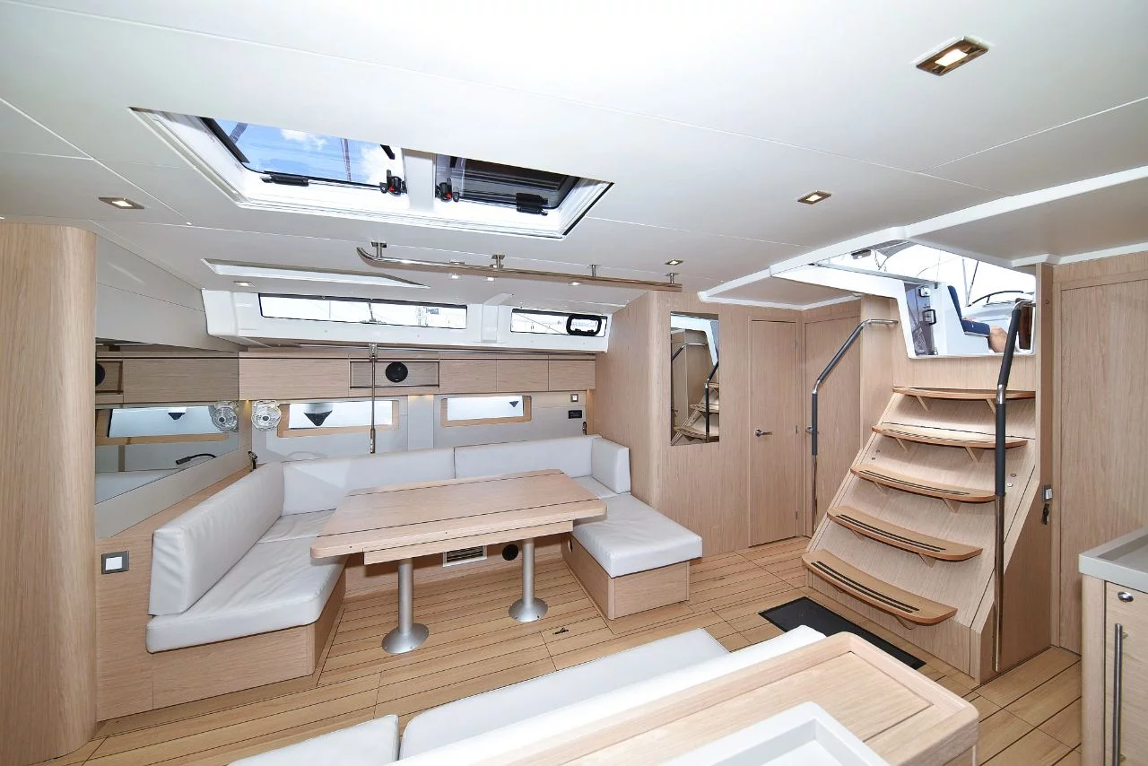 Oceanis 51.1 - 5 + 1 cab. (Zephyr B)  - 25