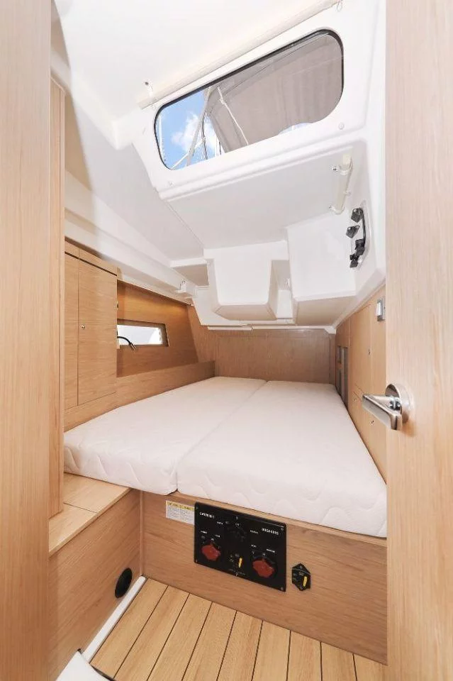 Oceanis 46.1 (Mr.White)  - 22