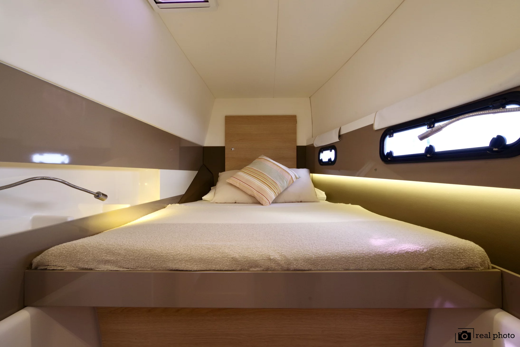 Bali 4.1 - 4 + 2 cab. (WEEsail)  - 6