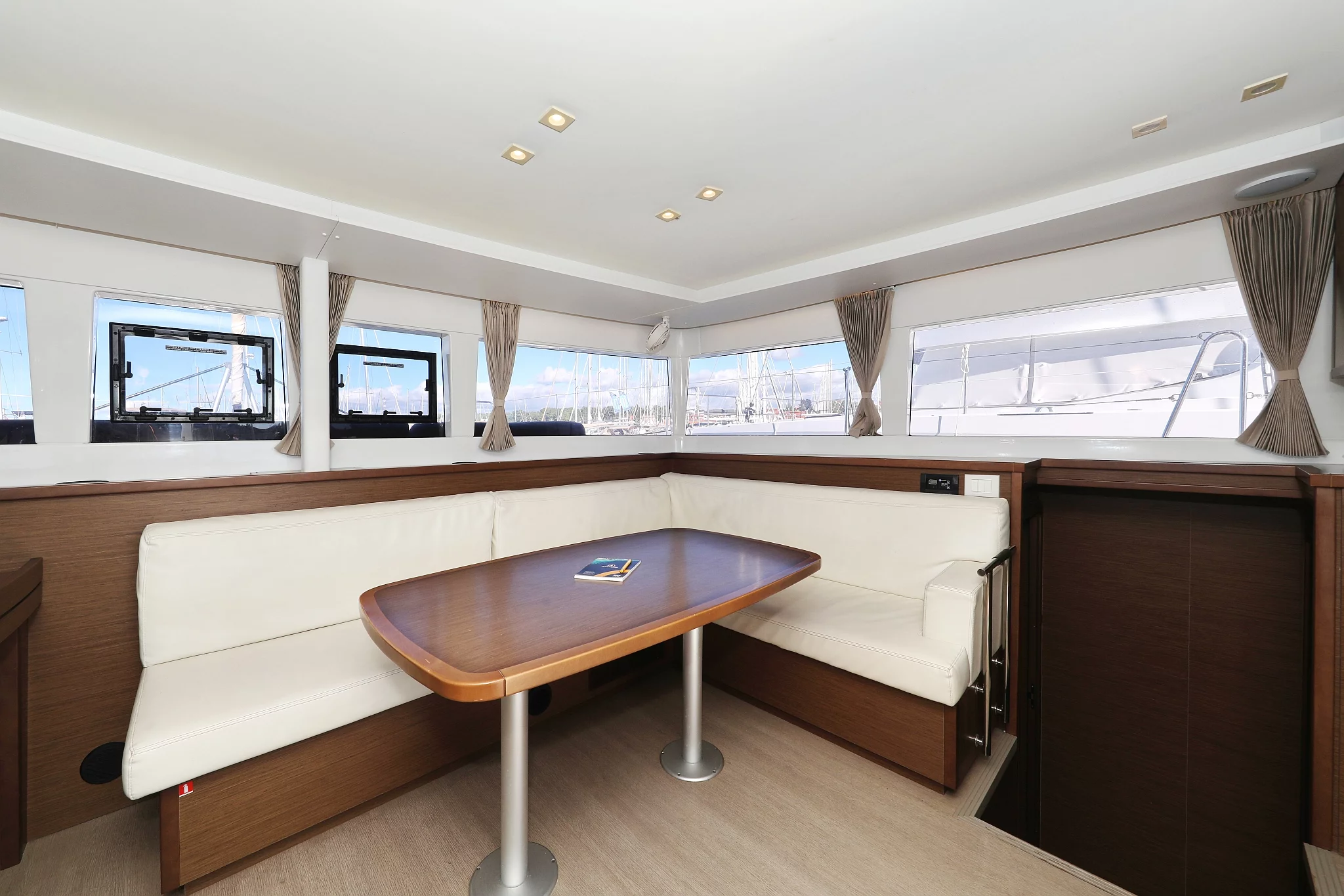 Lagoon 450 S - 4 + 2 cab. (Adriatic Queen)  - 19