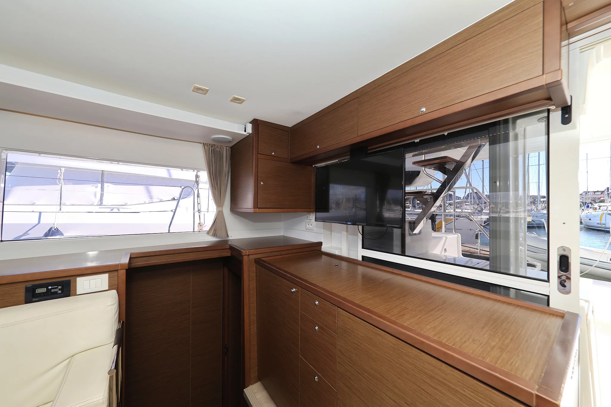 Lagoon 450 S - 4 + 2 cab. (Adriatic Queen)  - 21