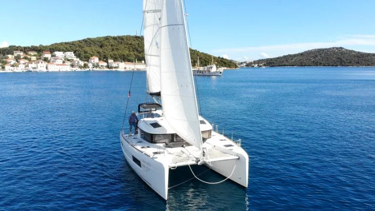 Lagoon 40 - 4 + 1 cab. (Balance 69)  - 5