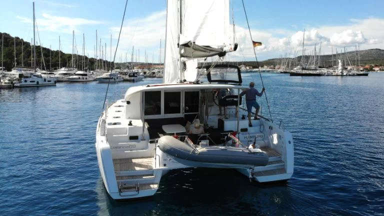 Lagoon 40 - 4 + 1 cab. (Balance 69)  - 11