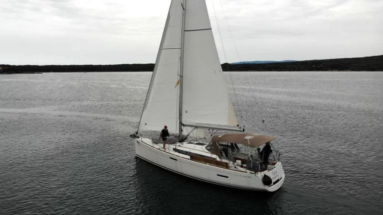 Sun Odyssey 389 - 2 cab. (Tara)  - 3