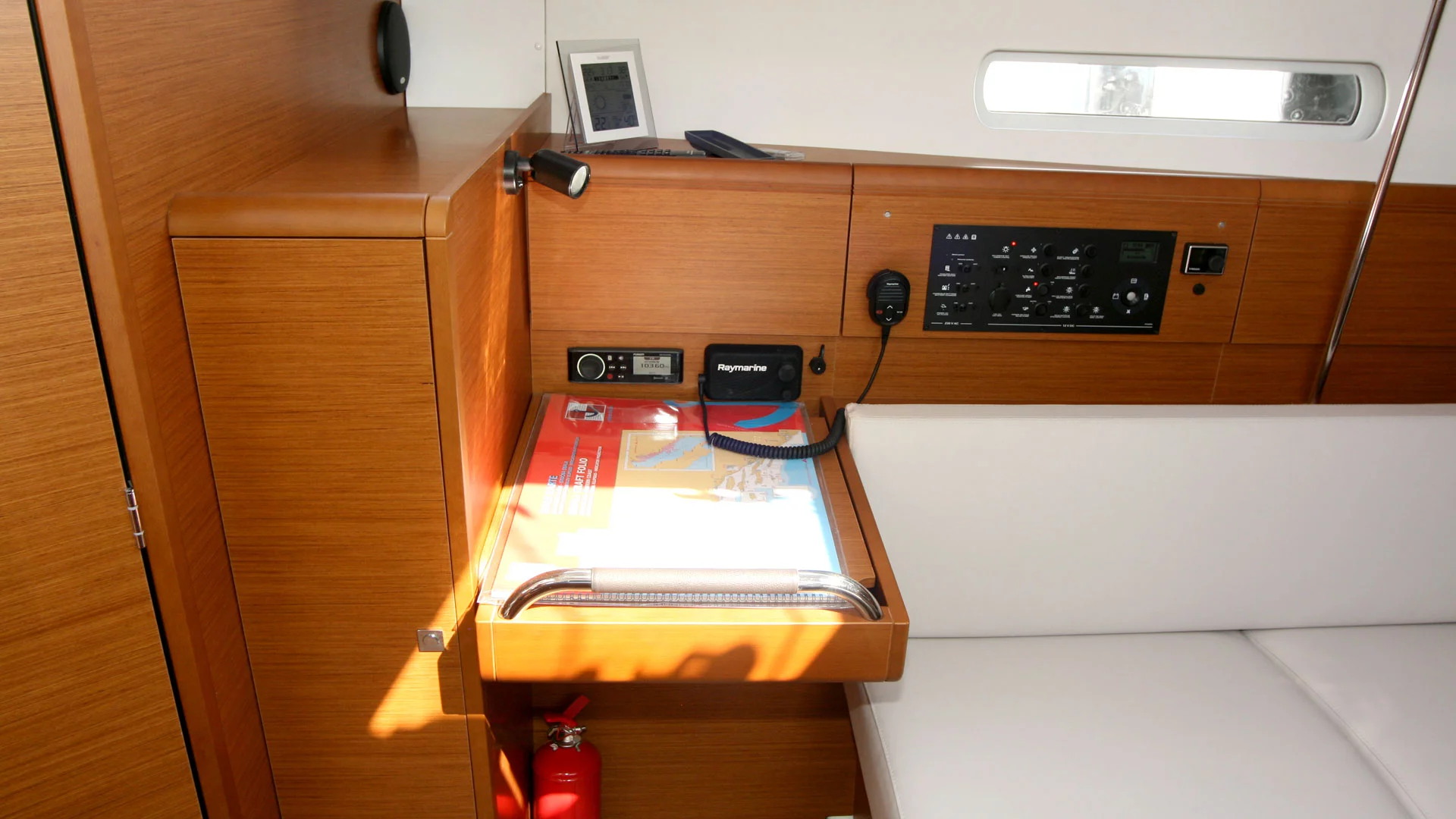 Sun Odyssey 389 - 2 cab. (Tara)  - 9