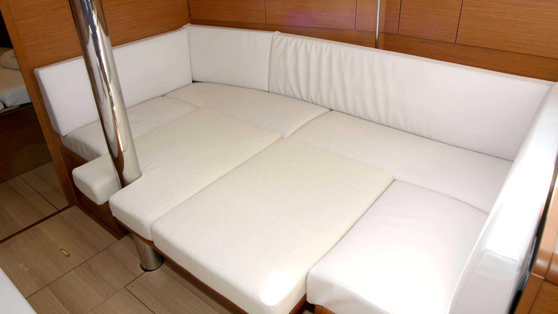 Photo #13 - Sun Odyssey 389 - 2 cab. (Tara) en Krk - 44534