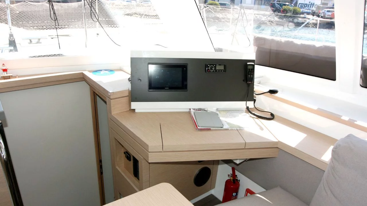 Fountaine Pajot Lucia 40 - 4 cab. (Luna Rossa II)  - 17