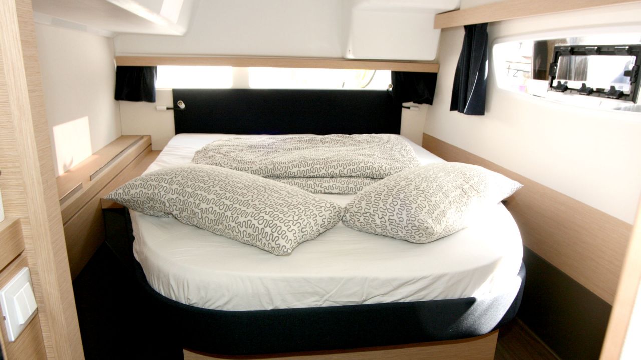 Photo #22 - Fountaine Pajot Lucia 40 - 4 cab. (Luna Rossa II) in Krk - 44543