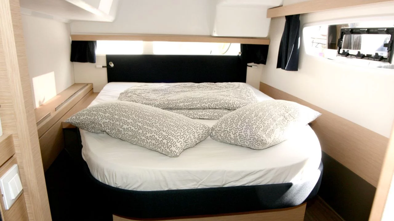 Fountaine Pajot Lucia 40 - 4 cab. (Luna Rossa II)  - 21