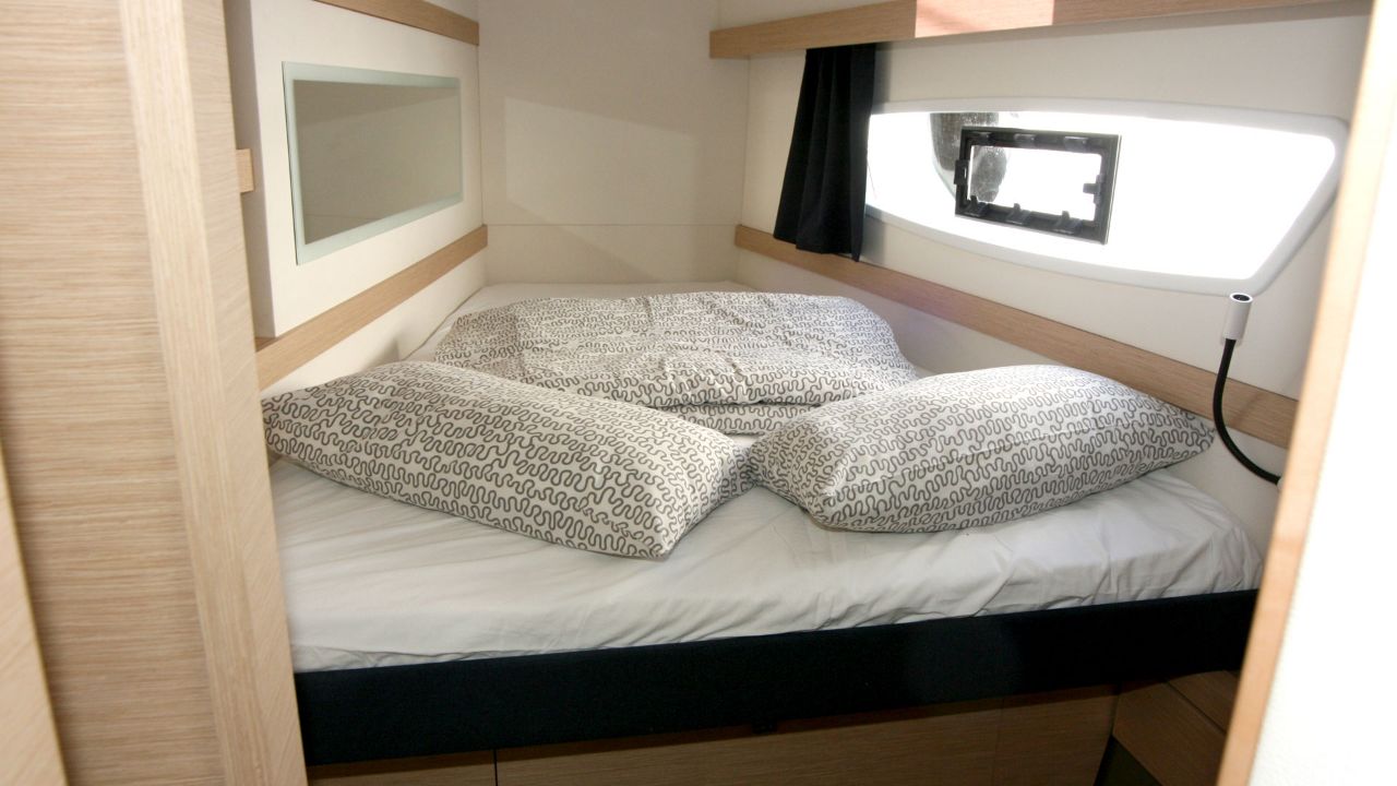 Photo #24 - Fountaine Pajot Lucia 40 - 4 cab. (Luna Rossa II) in Krk - 44543