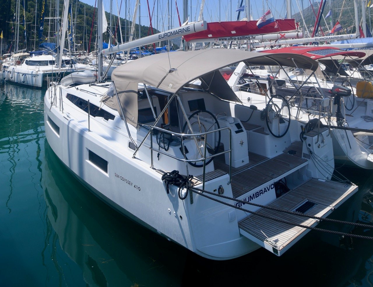 Photo #1 - Sun Odyssey 410 - 3 cab. (Signum Bravo) in Dubrovnik - 44547