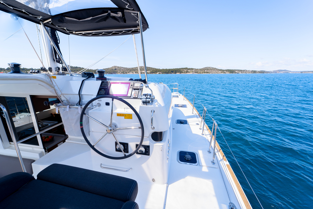 Photo #8 - Lagoon 40 - 3 + 2 cab (Millennium Falcon) in Sibenik - 44551