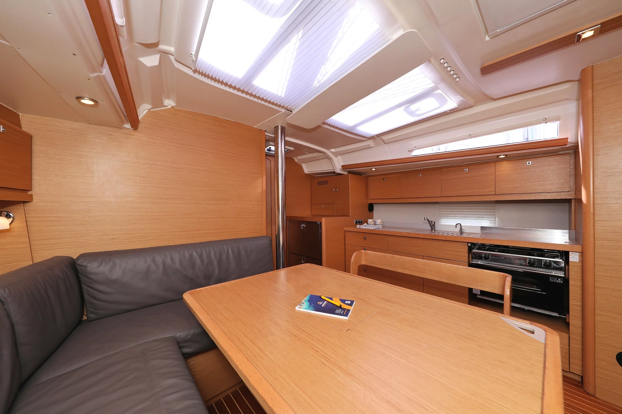 Dufour 430 GL (Air Princess)  - 13