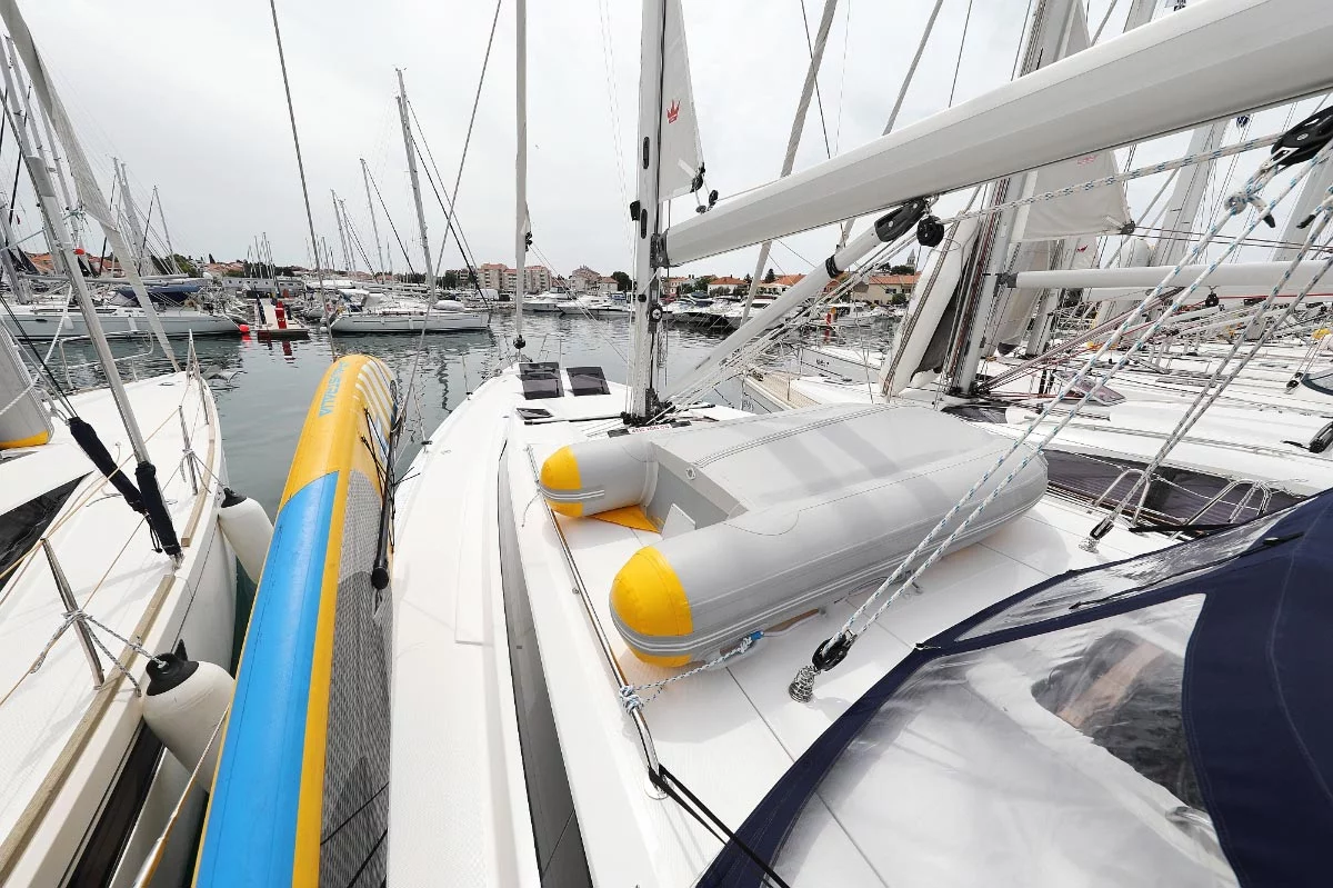 Bavaria C45 Holiday (Indigo)  - 8