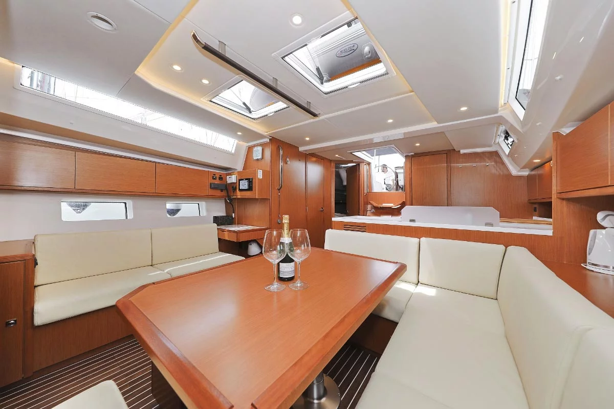Bavaria C45 Holiday (Indigo)  - 16