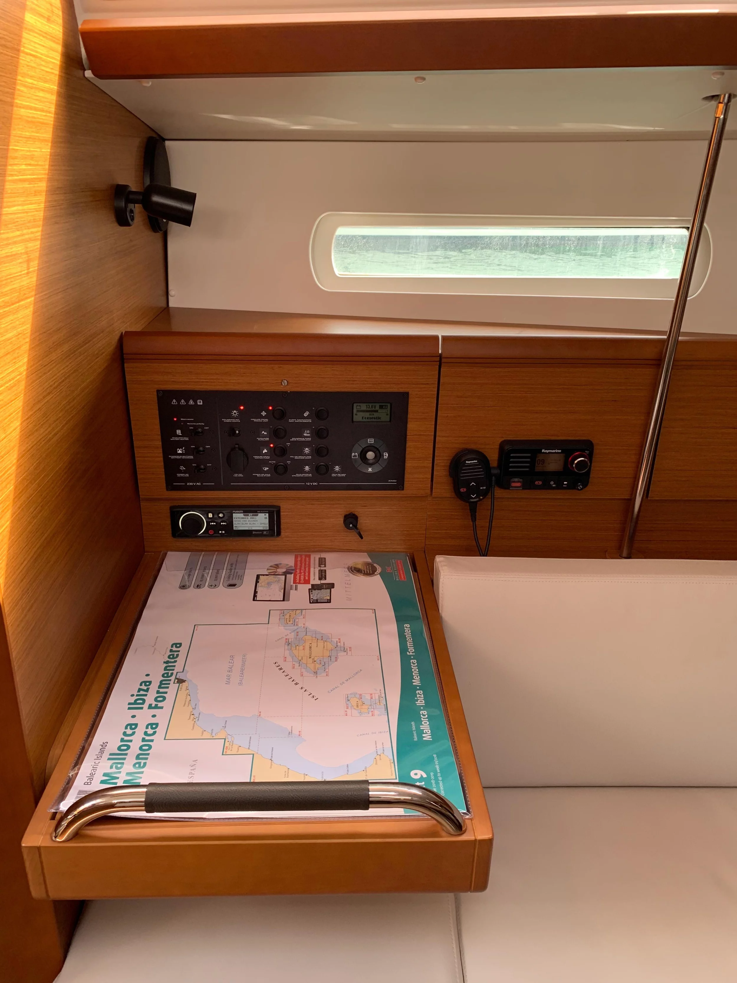 Sun Odyssey 389 (BarElli)  - 6