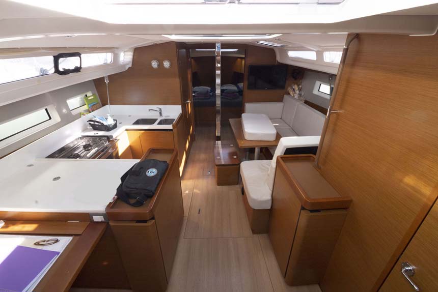 Photo #8 - Sun Odyssey 440 (UwElli) en Trogir - 44588