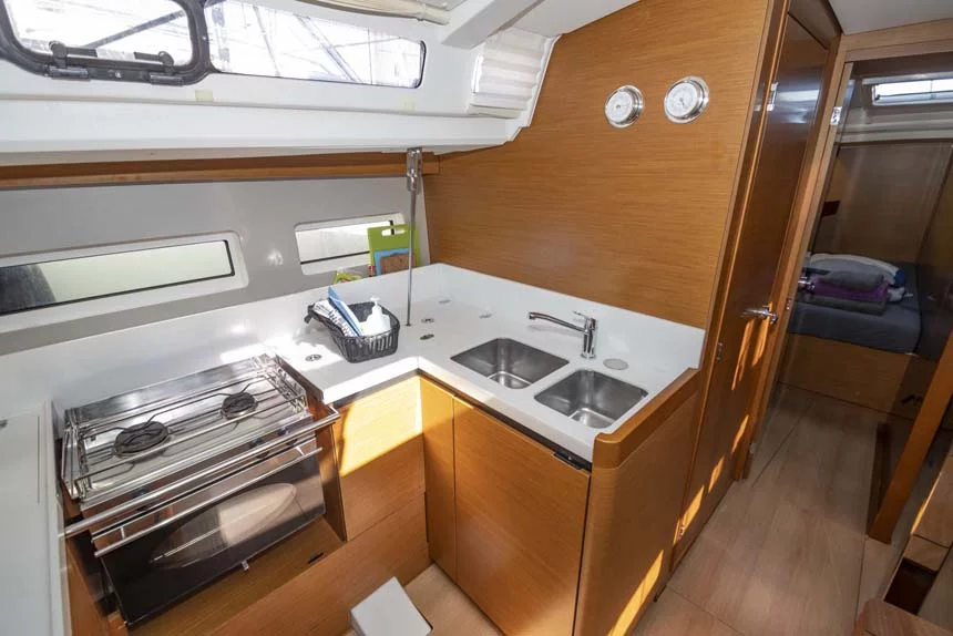 Sun Odyssey 440 (UwElli)  - 10