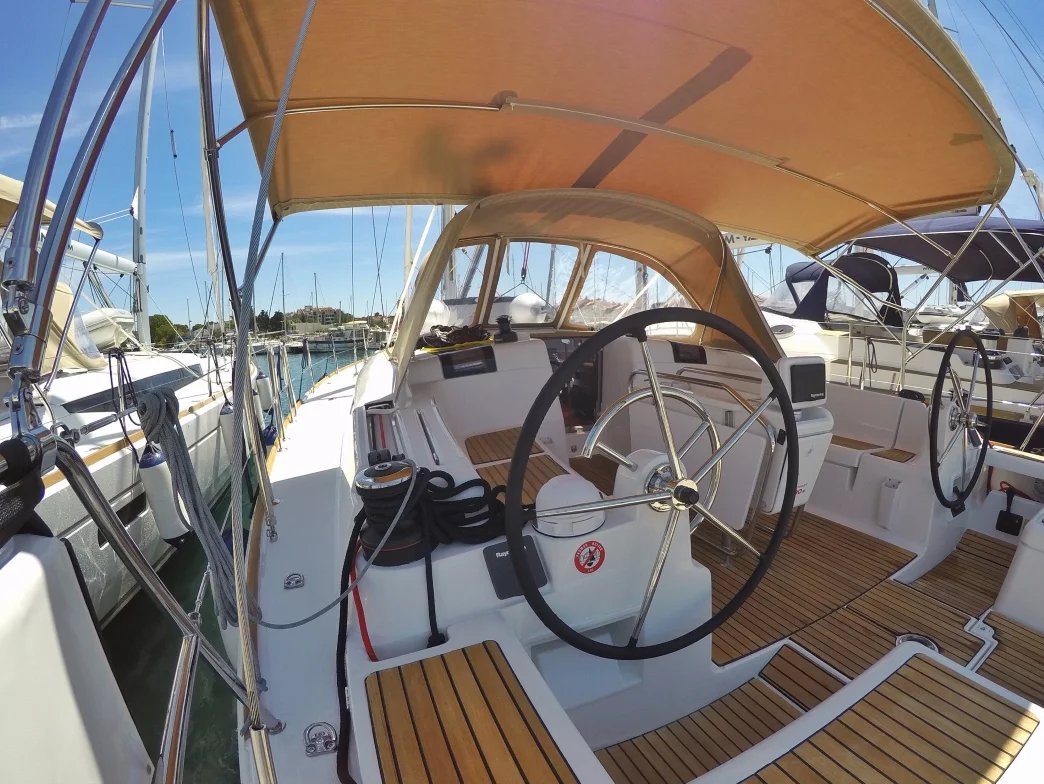 Sun Odyssey 449 (Tardis)  - 3