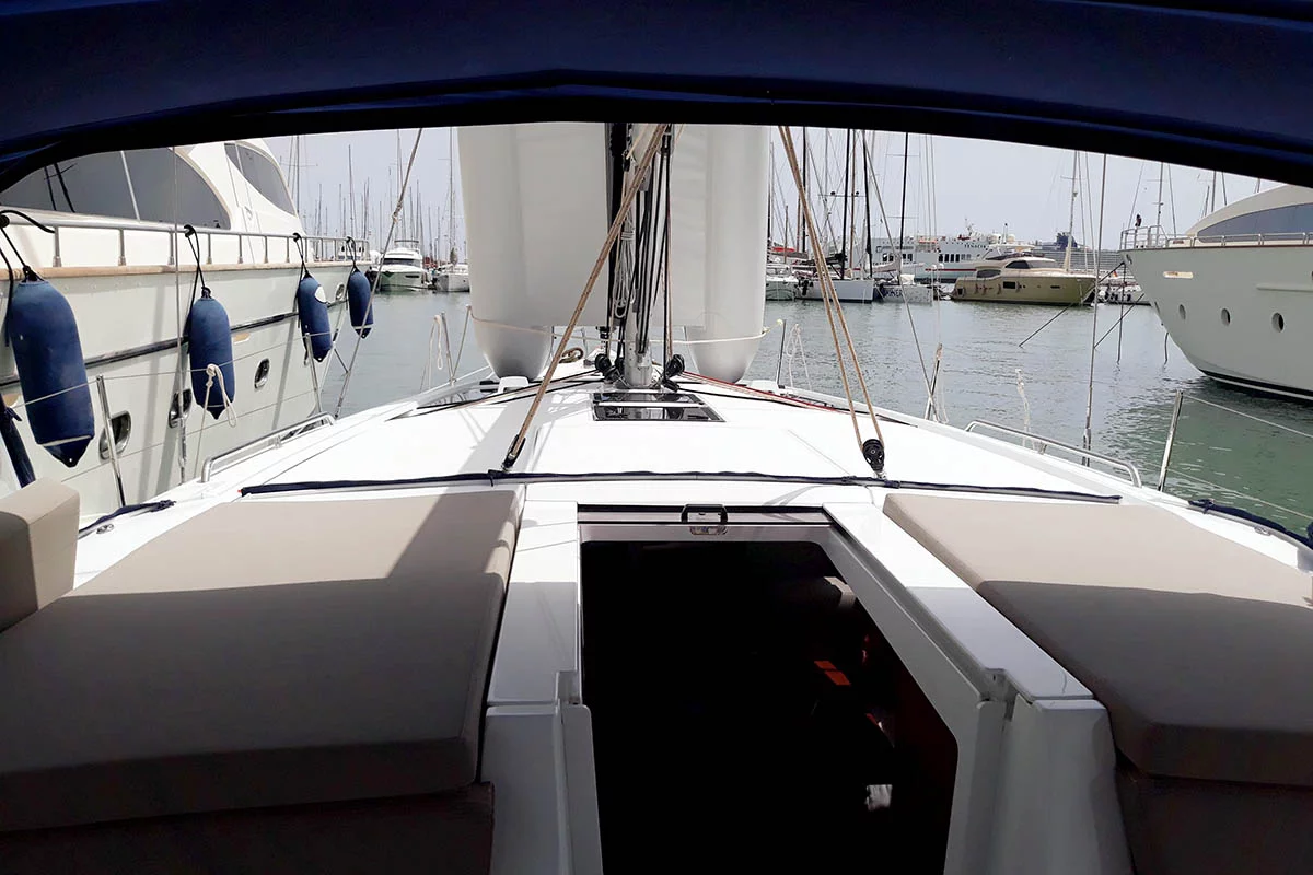 Oceanis 46.1 (RAVISHING 560/2024)  - 8