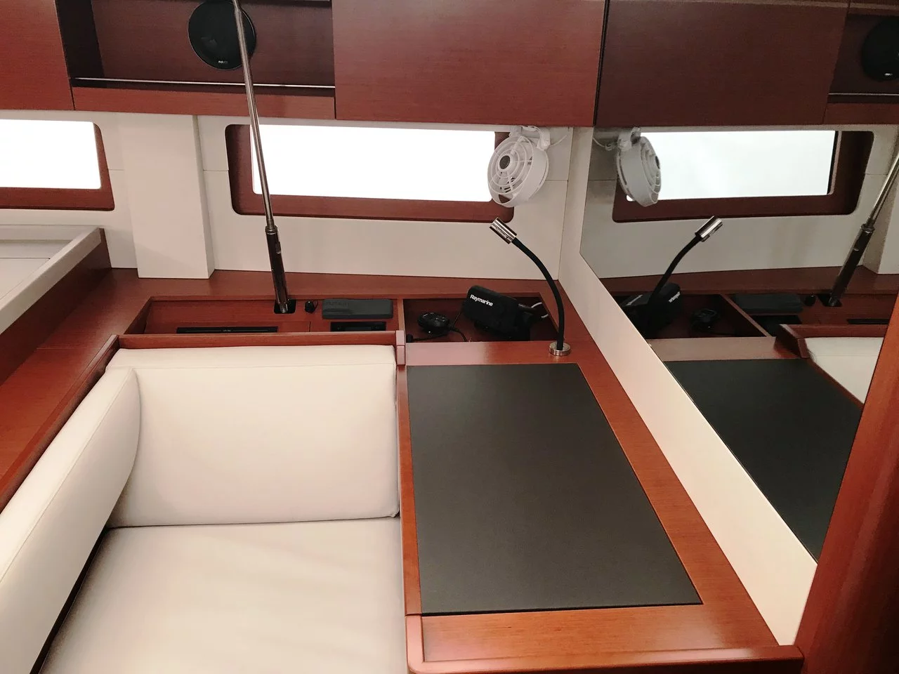 Oceanis 51.1 - 5 + 1 cab. (Famiglia)  - 11