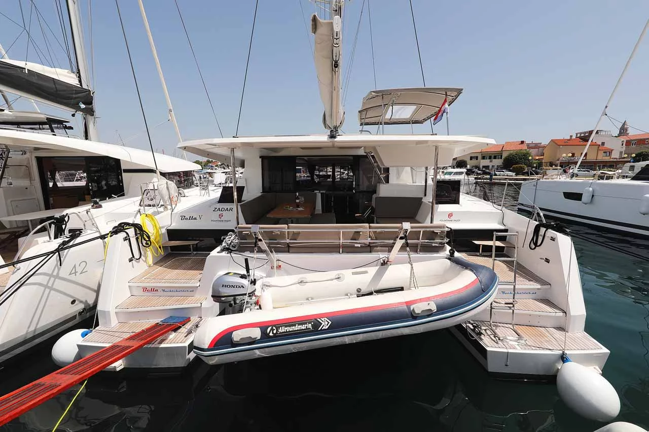 Fountaine Pajot Astrea 42 (Bella V)  - 2
