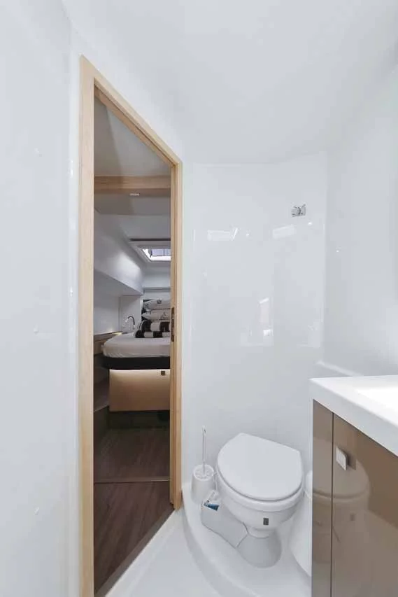 Fountaine Pajot Astrea 42 (Bella V)  - 27