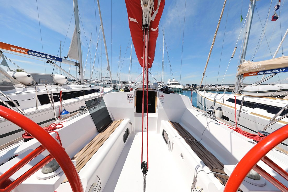 Photo #5 - Elan 350 Performance - 3 cab. (X-Ray) in Biograd - 44614