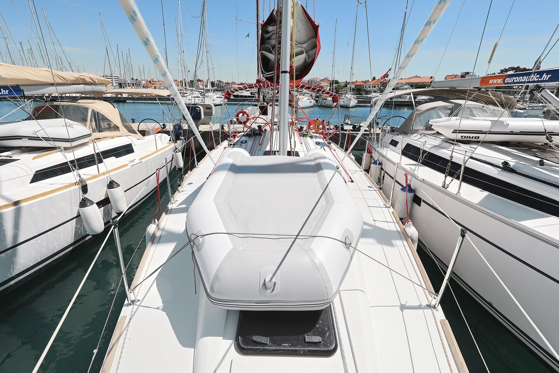 Photo #10 - Elan 350 Performance - 3 cab. (X-Ray) in Biograd - 44614