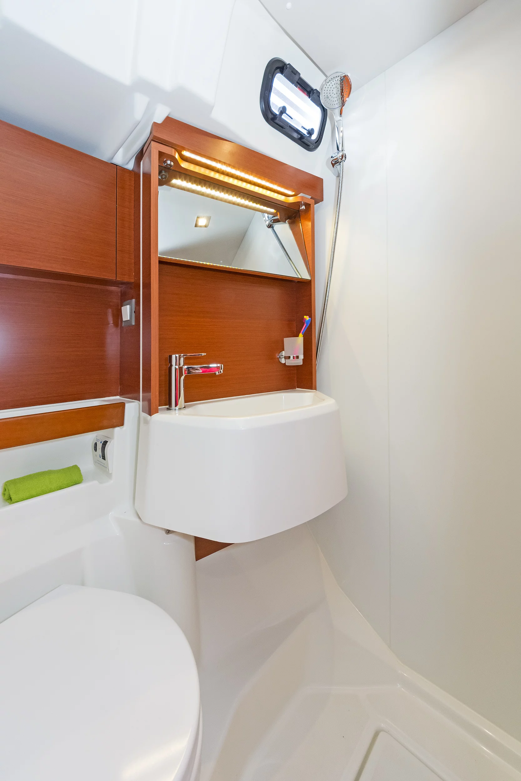 Oceanis 51.1 - 5 + 1 cab. (Calypso)  - 18