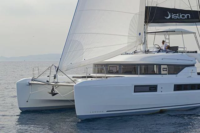 Lagoon 50 - 6 + 2 cab. (K3)  - 30