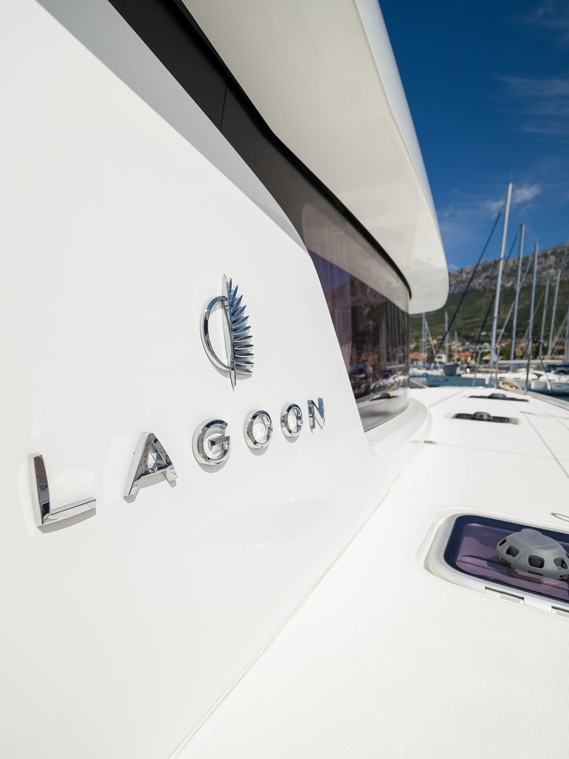 Photo #10 - Lagoon 42 OW - 3 + 1 cab. (La Perla) in Kastela - 44652