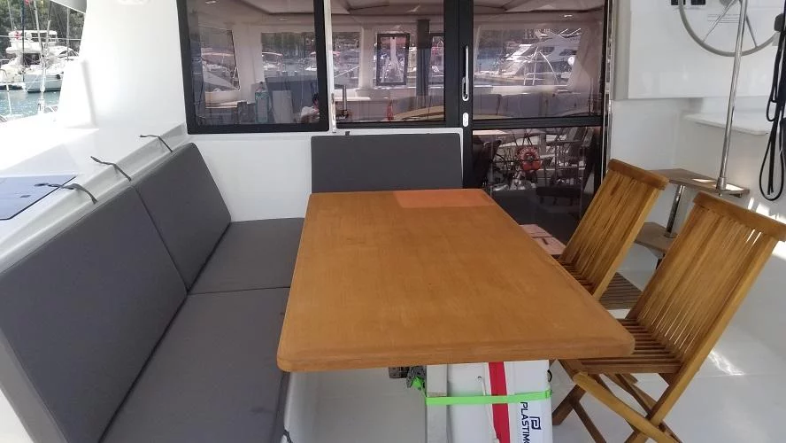 Fountaine Pajot Lucia 40 - 4 cab. (Hola)  - 6