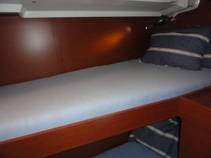 Oceanis 46.1 (Rabia)  - 10