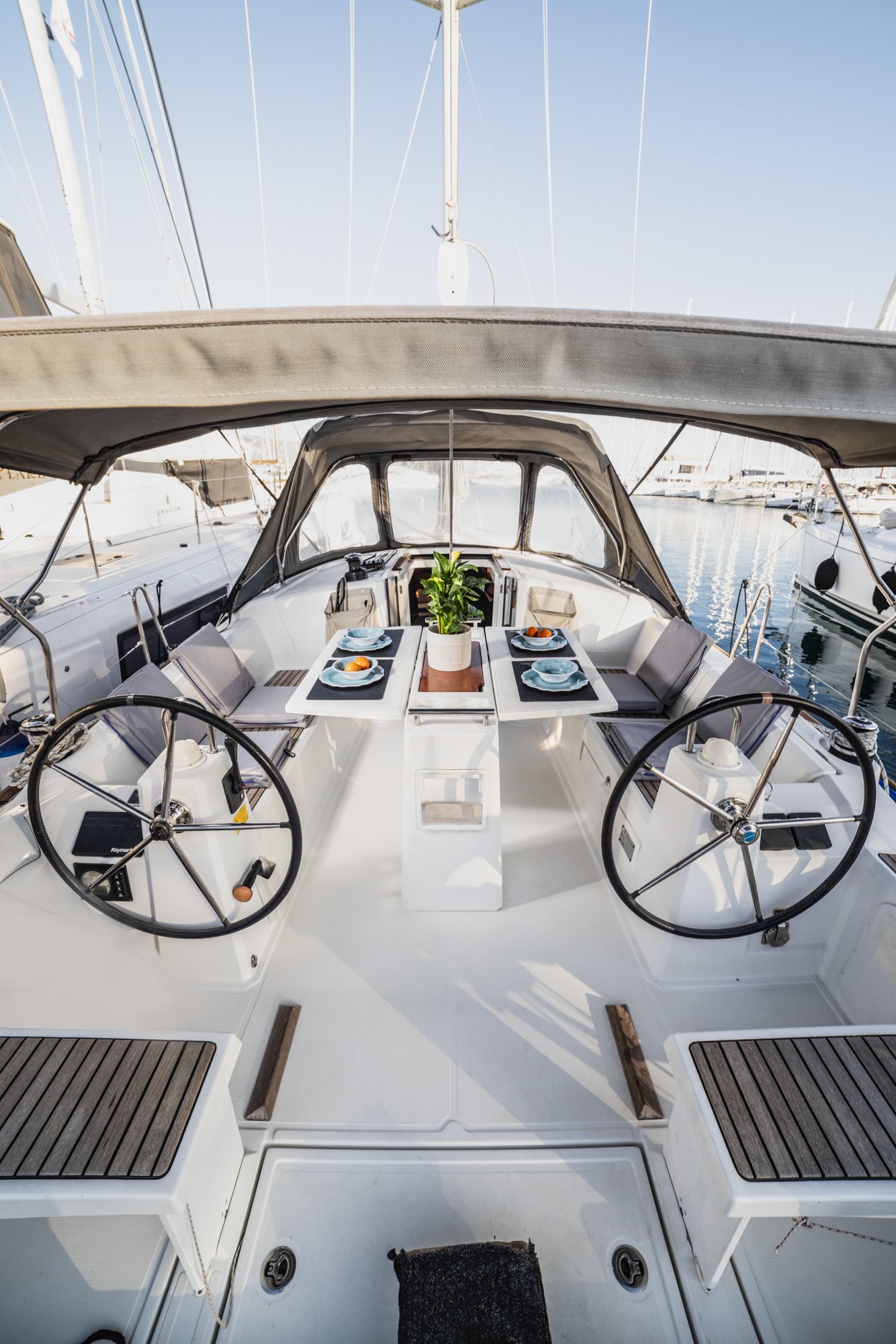 Photo #1 - Oceanis 38.1 (Rania) in Atene - 44689