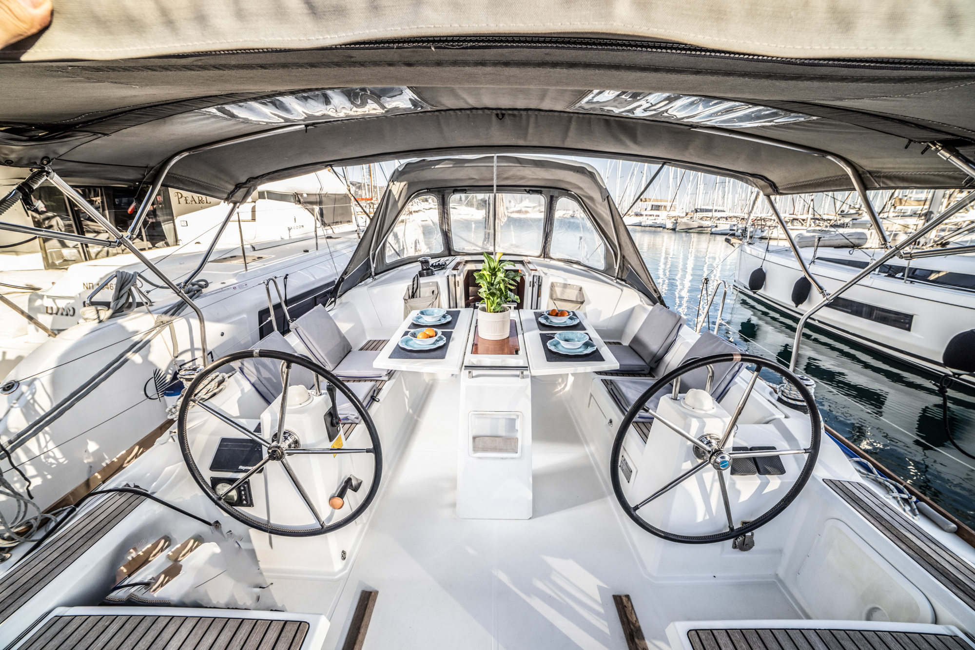 Photo #20 - Oceanis 38.1 (Rania) in Atene - 44689