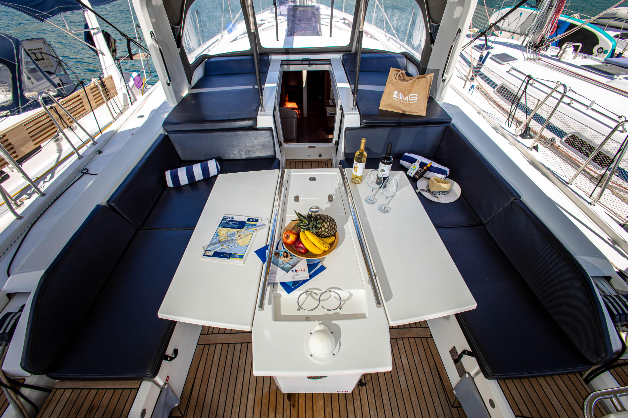 Photo #8 - Oceanis 51.1 - 5 + 1 cab. (Brando) in Lefkada - 44690