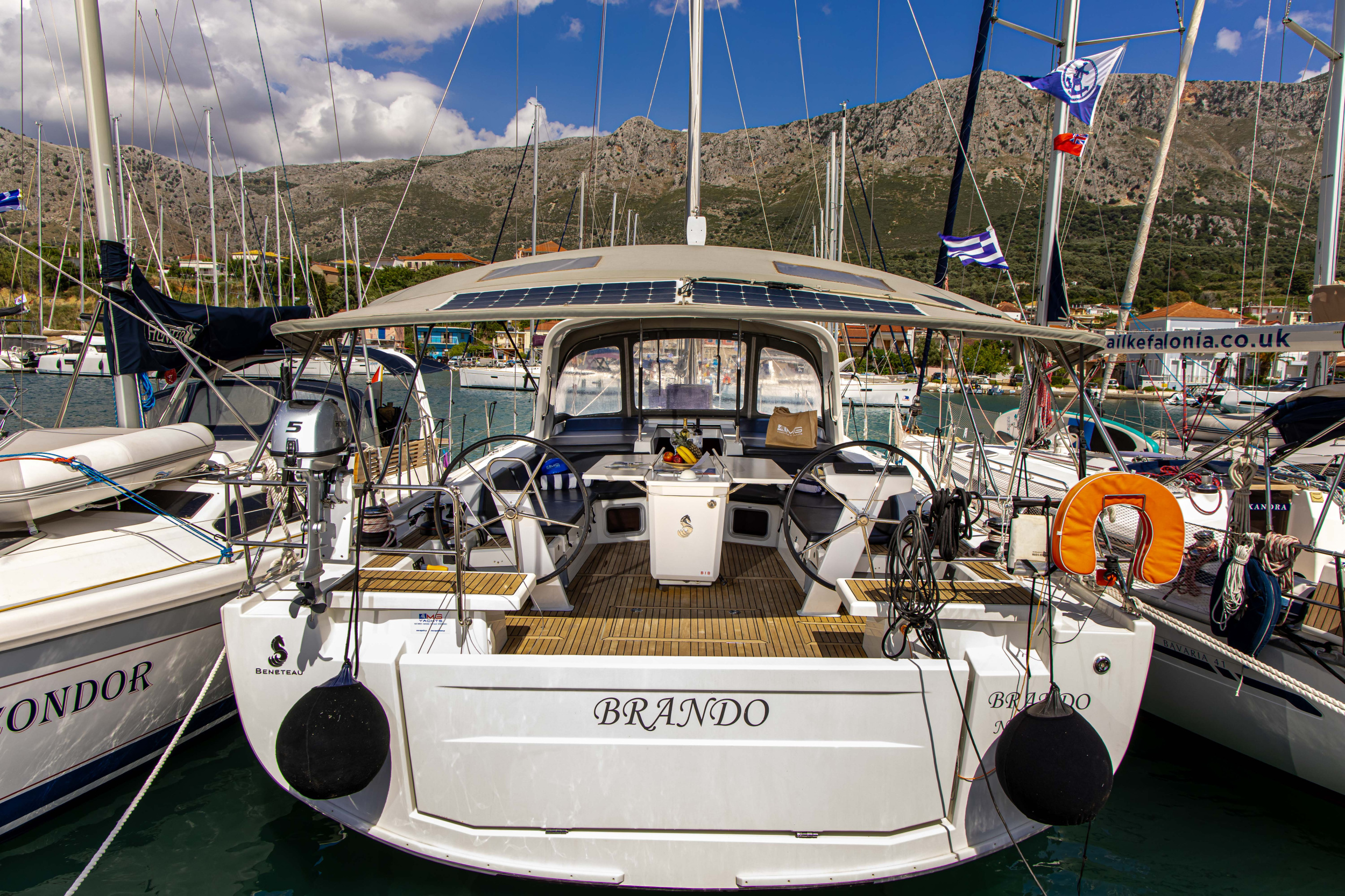 Photo #10 - Oceanis 51.1 - 5 + 1 cab. (Brando) in Lefkada - 44690