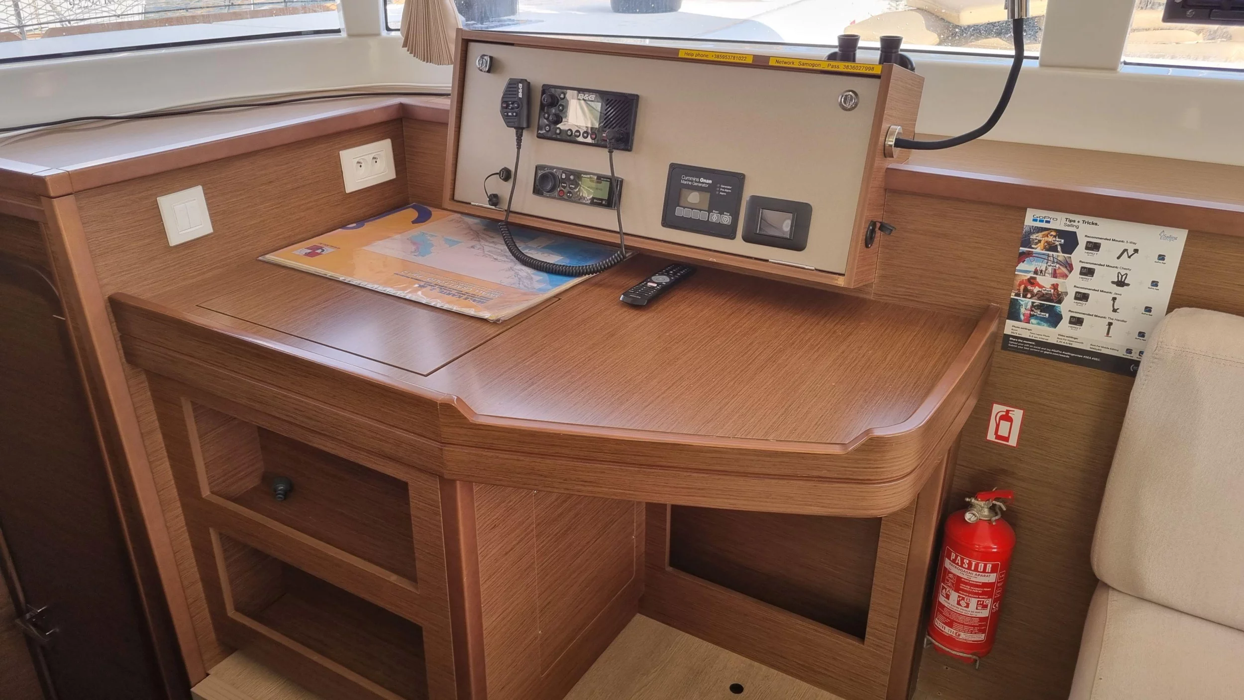 Lagoon 450 F - 4 + 2 cab. (Samogon)  - 24