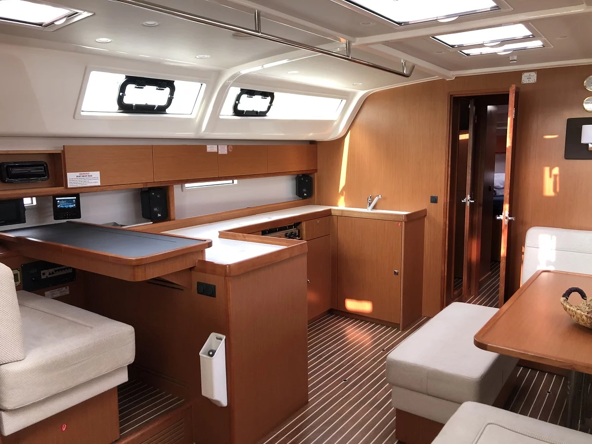 Bavaria Cruiser 51 (Thalassa)  - 13