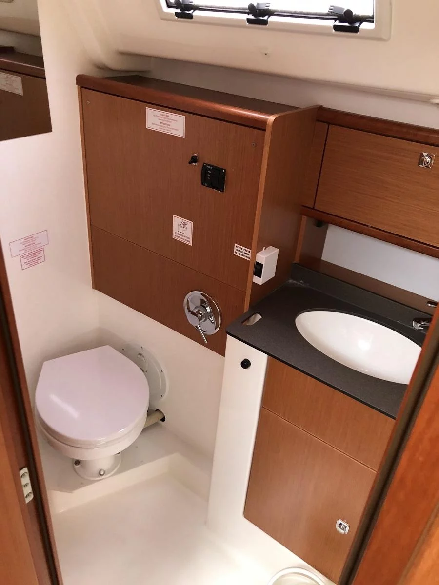 Bavaria Cruiser 51 (Thalassa)  - 28
