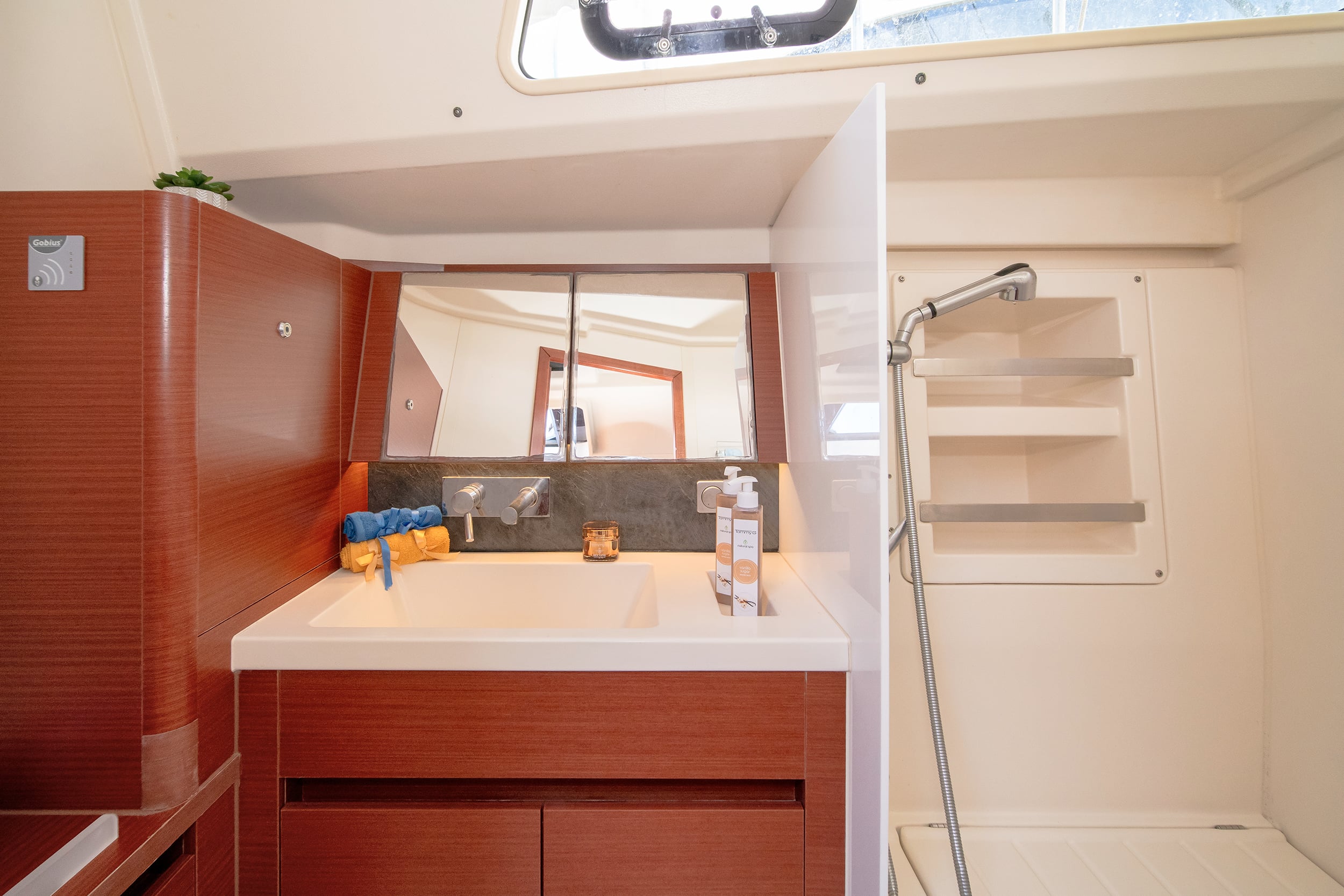 Hanse 418 - 3 cab. — photo 21