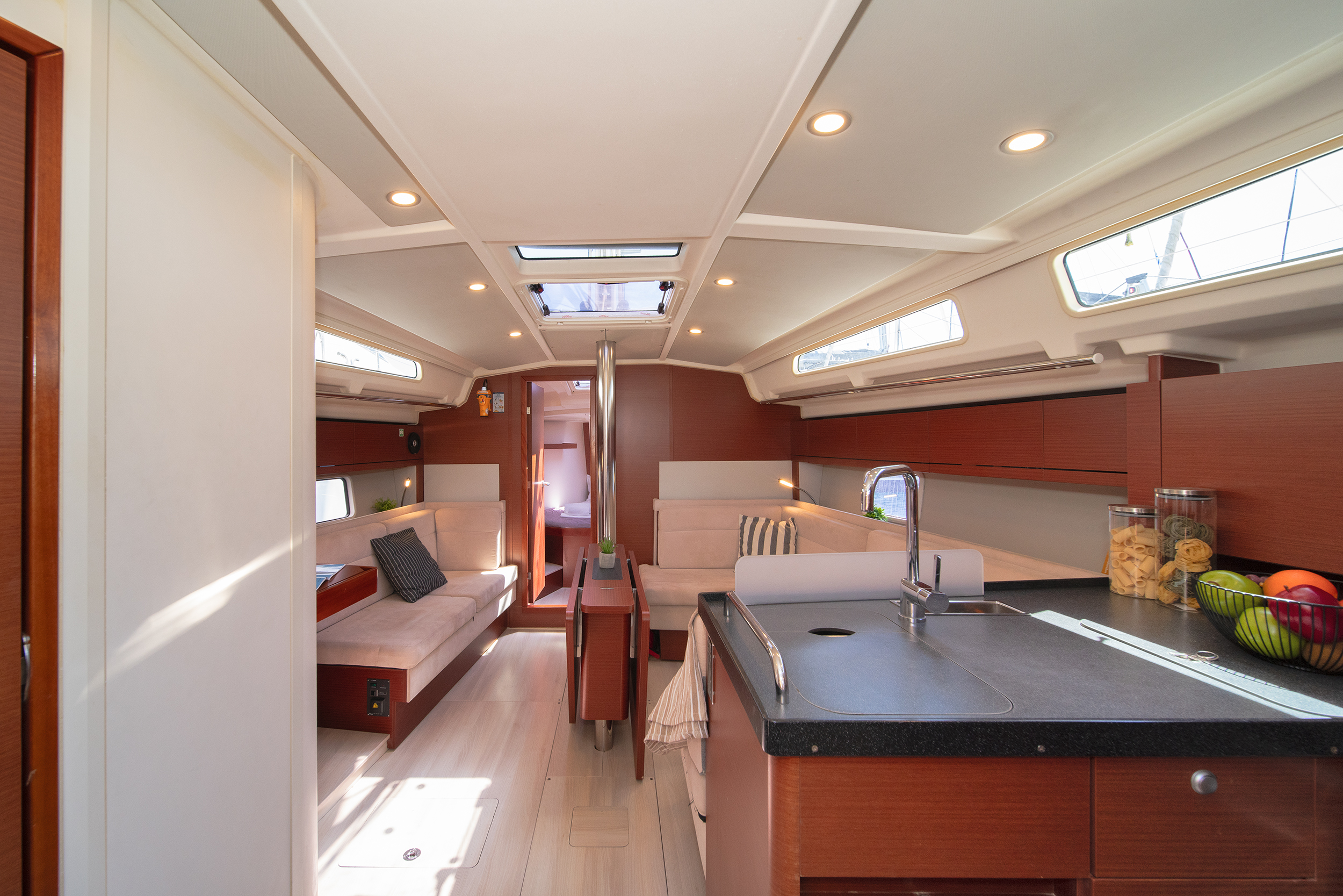 Hanse 418 - 3 cab. — photo 24