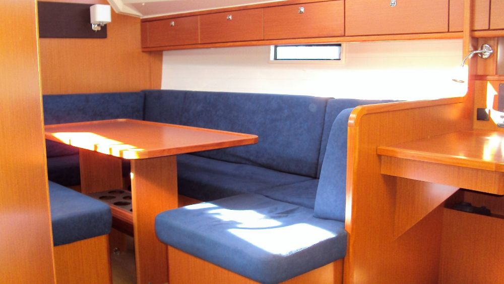 Photo #7 - Bavaria Cruiser 41 - 3 cab. (Dolce) en Pula - 44775
