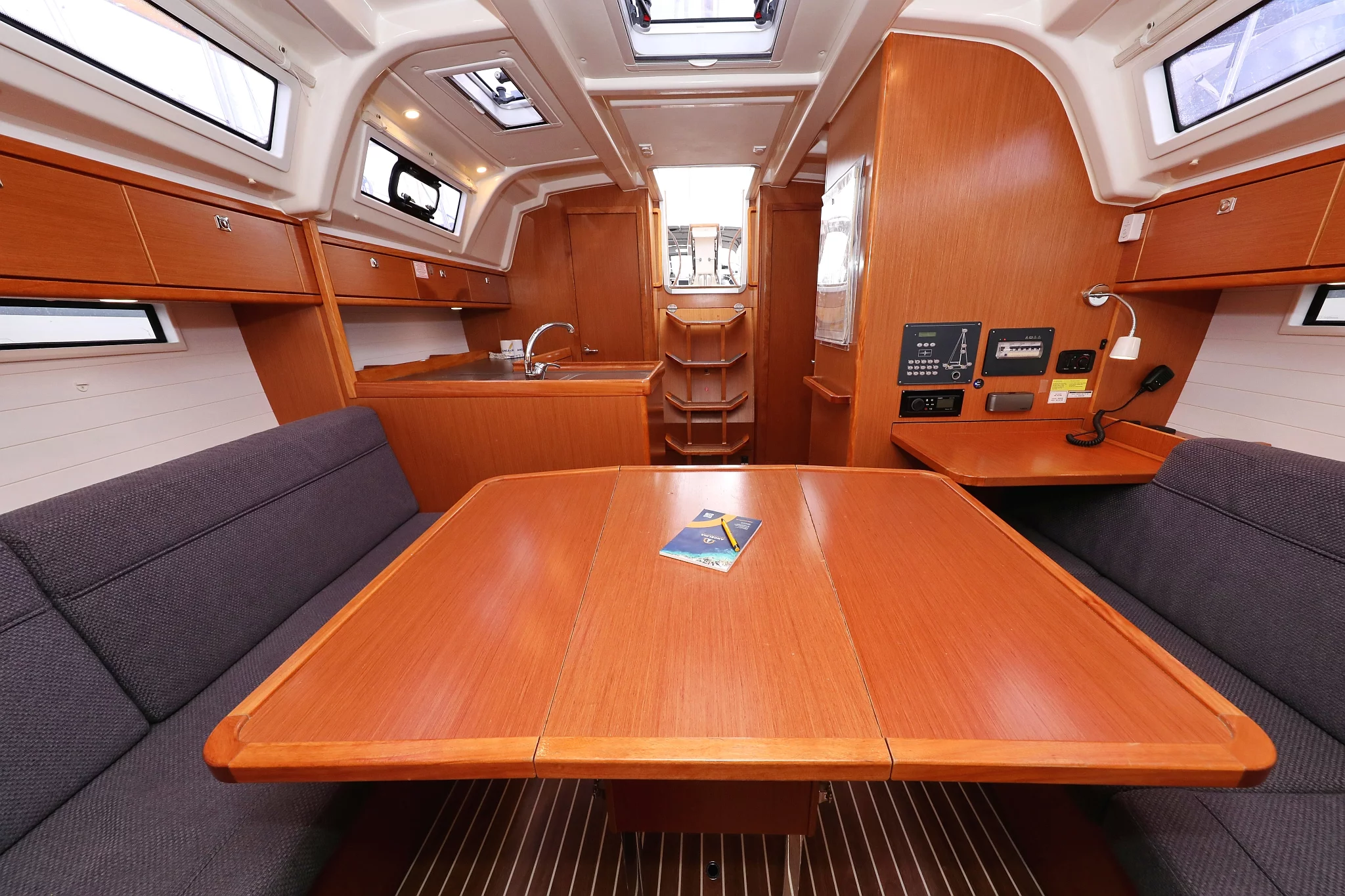 Bavaria Cruiser 37 - 3 cab. (Jazz Band)  - 17