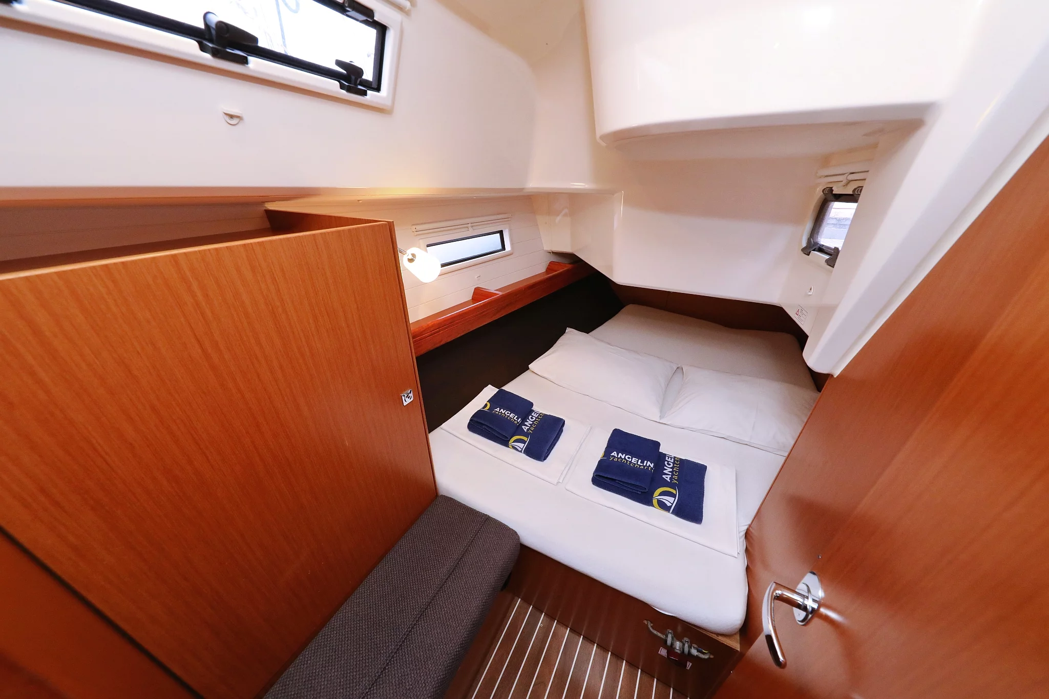 Bavaria Cruiser 37 - 3 cab. (Jazz Band)  - 23