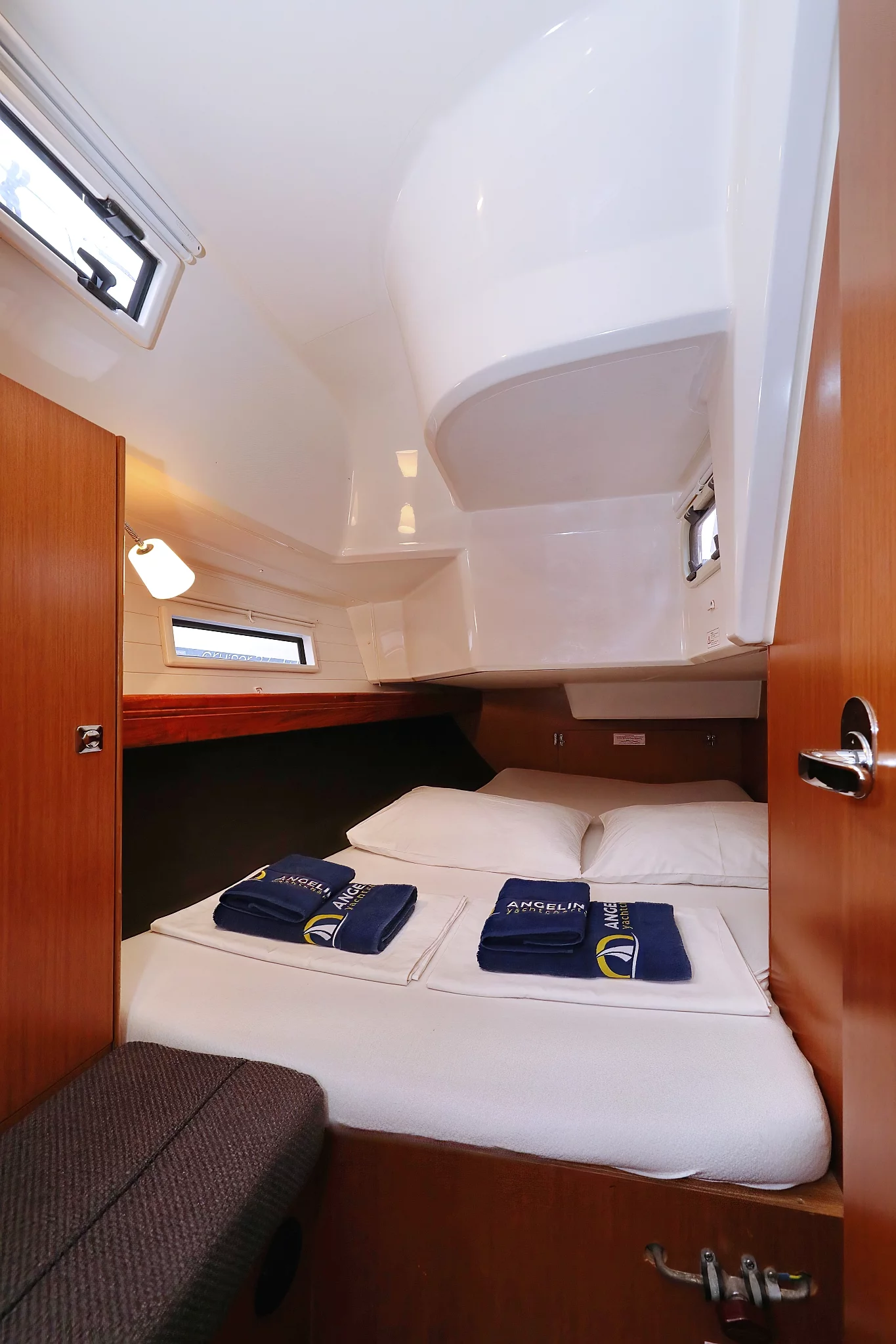 Bavaria Cruiser 37 - 3 cab. (Jazz Band)  - 24
