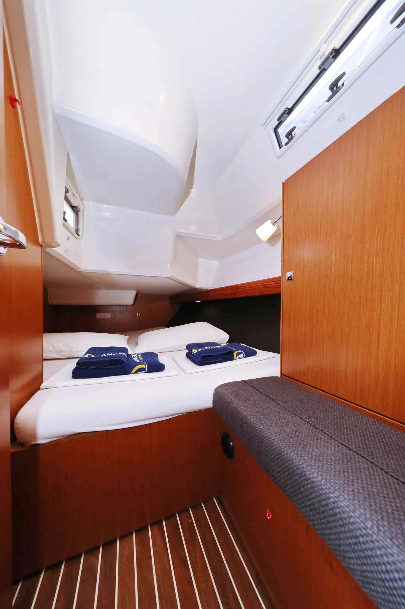Bavaria Cruiser 37 - 3 cab. (Jazz Band)  - 26